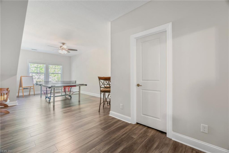 Photo 30 of 46 residential for sale in Chesapeake virginia