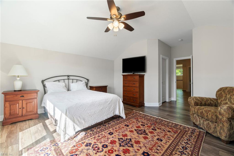 Photo 35 of 46 residential for sale in Chesapeake virginia
