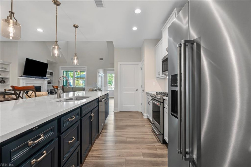 Photo 6 of 46 residential for sale in Chesapeake virginia