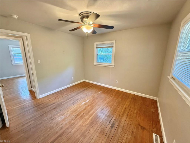 Photo 10 of 17 residential for sale in Norfolk virginia Photo 10 of 17 residential for sale in Norfolk virginia