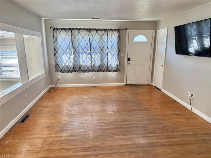 Photo 4 of 17 residential for sale in Norfolk virginia Photo 4 of 17 residential for sale in Norfolk virginia