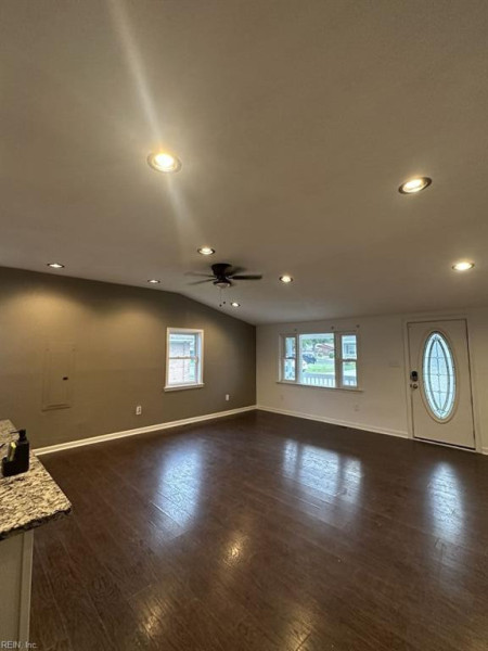 Photo 5 of 22 residential for sale in Portsmouth virginia