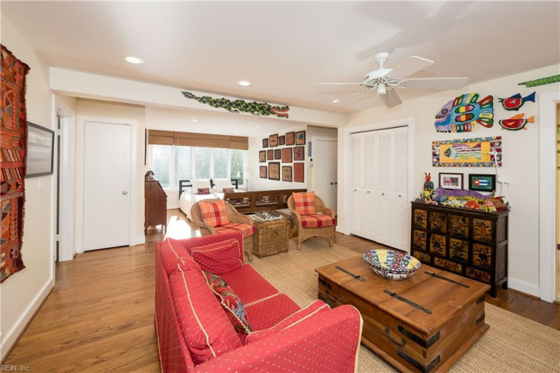 Photo 17 of 44 residential for sale in Virginia Beach virginia