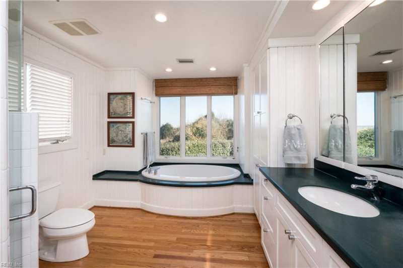 Photo 22 of 44 residential for sale in Virginia Beach virginia