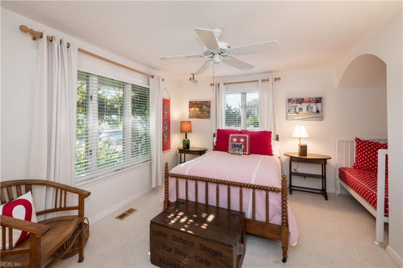 Photo 24 of 44 residential for sale in Virginia Beach virginia