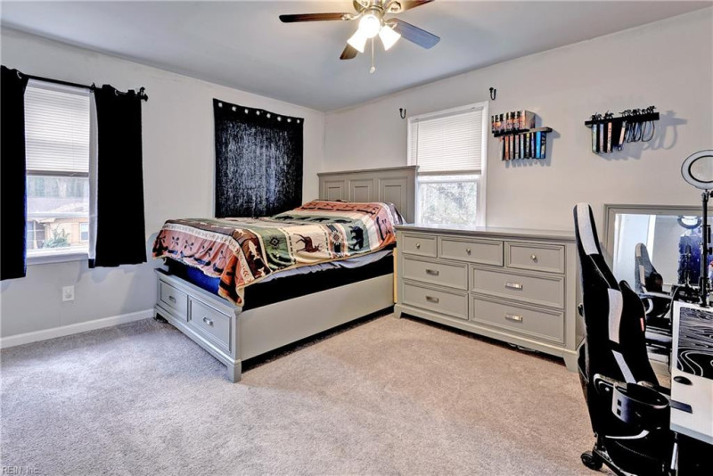 Photo 15 of 21 residential for sale in Hampton virginia