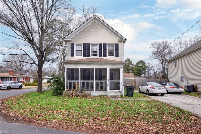 Photo 2 of 21 residential for sale in Hampton virginia