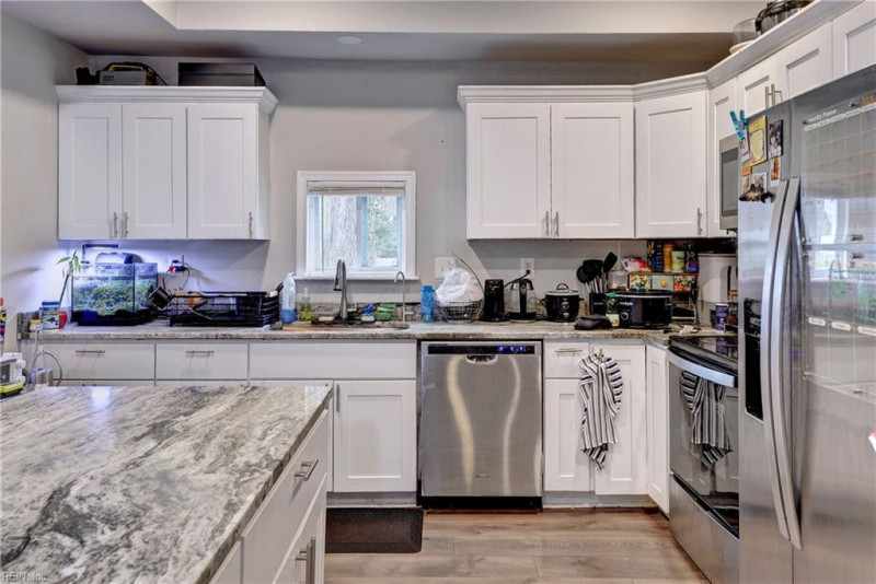 Photo 6 of 21 residential for sale in Hampton virginia