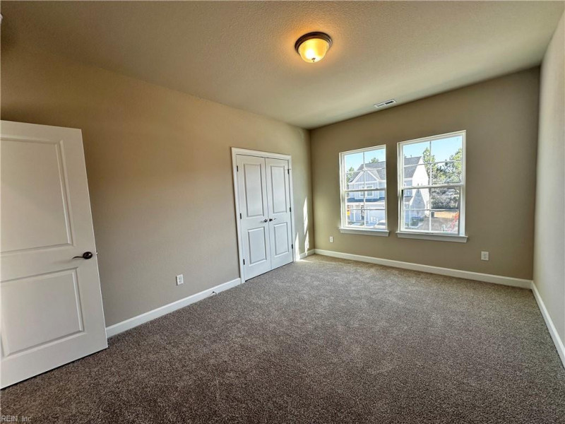 Photo 9 of 12 residential for sale in Suffolk virginia