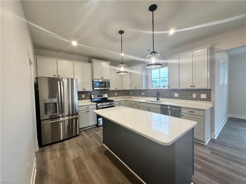 Photo 3 of 27 residential for sale in Suffolk virginia