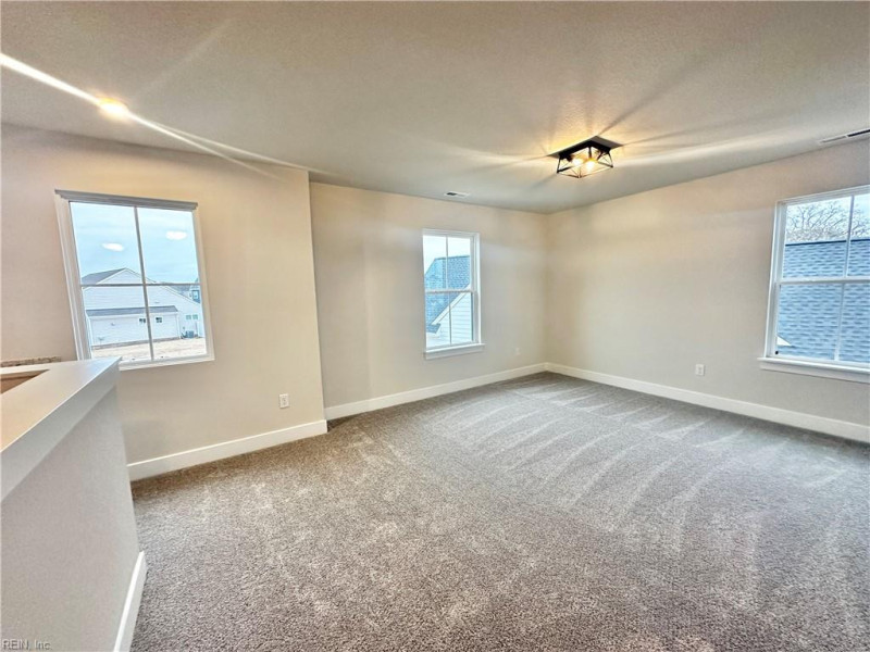 Photo 7 of 27 residential for sale in Suffolk virginia
