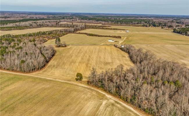 18423 Tomlin Hill Drive, Isle of Wight County, VA 23898