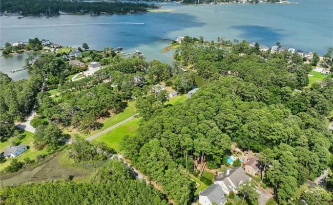 106 Anchor Drive, York County, VA 23692