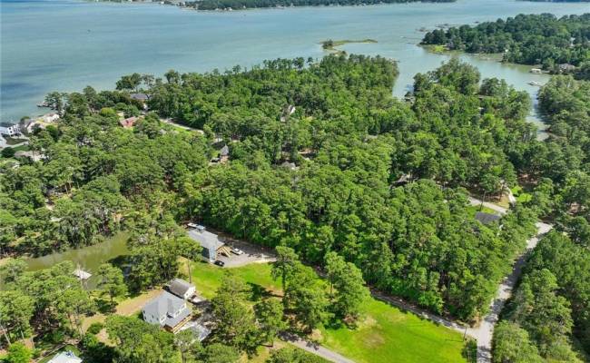 106 Anchor Drive, York County, VA 23692