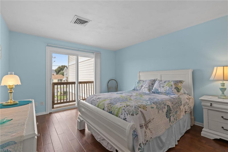 Photo 21 of 26 residential for sale in Virginia Beach virginia