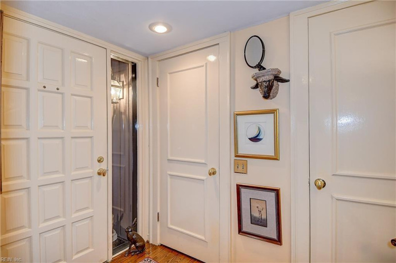 Photo 12 of 48 residential for sale in Virginia Beach virginia