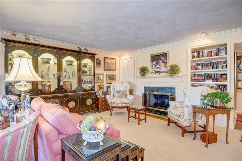 Photo 20 of 48 residential for sale in Virginia Beach virginia