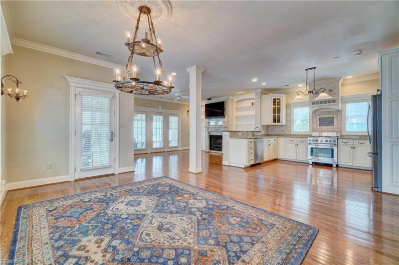 Photo 10 of 49 residential for sale in Virginia Beach virginia