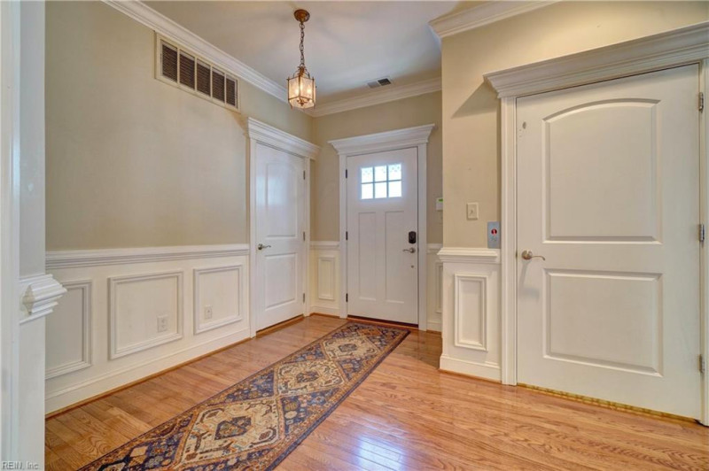 Photo 11 of 49 residential for sale in Virginia Beach virginia