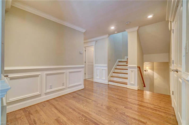 Photo 15 of 49 residential for sale in Virginia Beach virginia