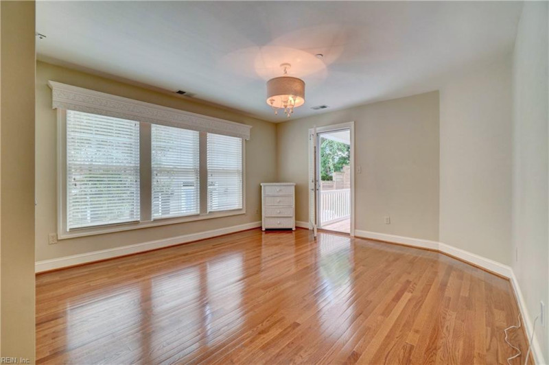 Photo 17 of 49 residential for sale in Virginia Beach virginia