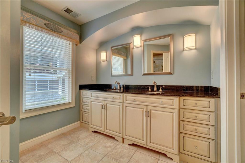 Photo 27 of 49 residential for sale in Virginia Beach virginia