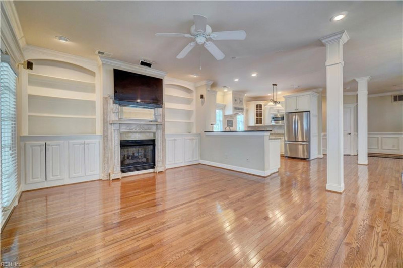 Photo 3 of 49 residential for sale in Virginia Beach virginia