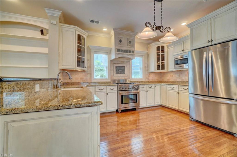 Photo 8 of 49 residential for sale in Virginia Beach virginia
