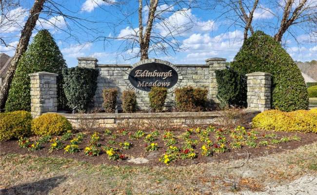 341 Scone Castle Loop, Chesapeake, VA 23322