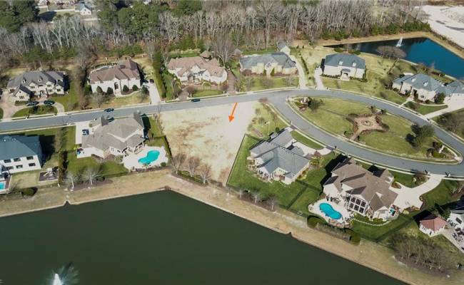 341 Scone Castle Loop, Chesapeake, VA 23322