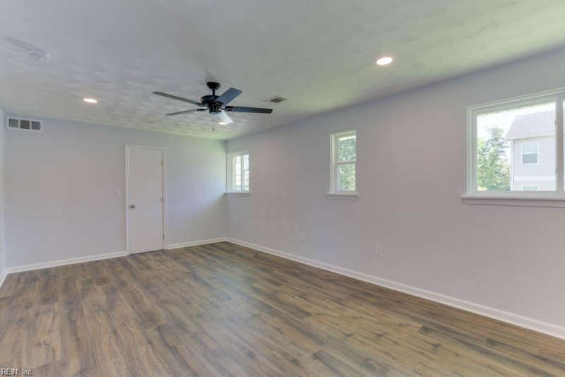 Photo 16 of 24 residential for sale in Norfolk virginia