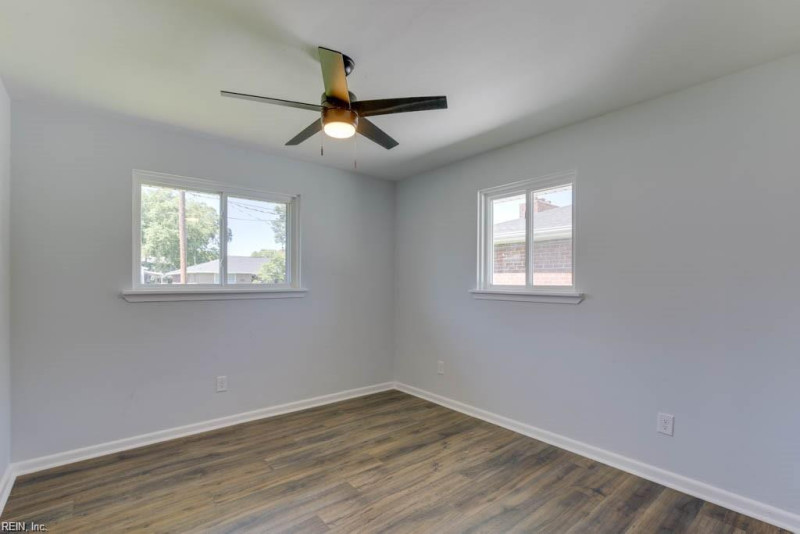 Photo 19 of 24 residential for sale in Norfolk virginia