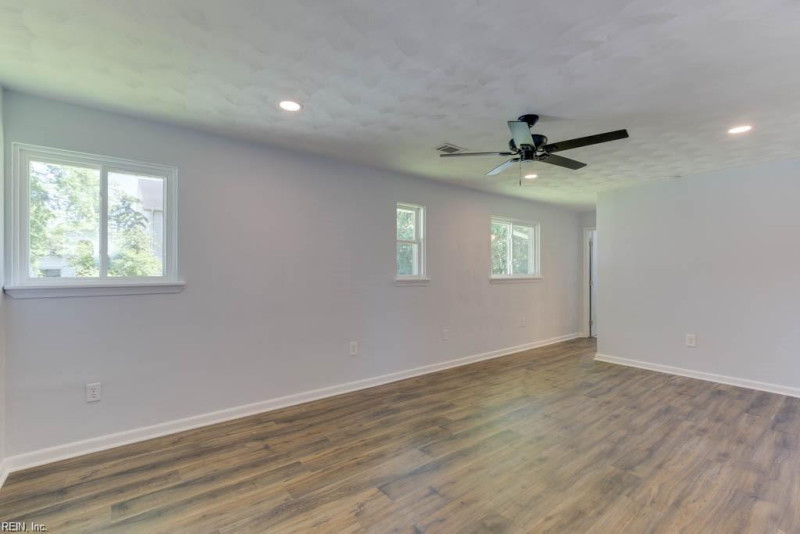 Photo 21 of 24 residential for sale in Norfolk virginia