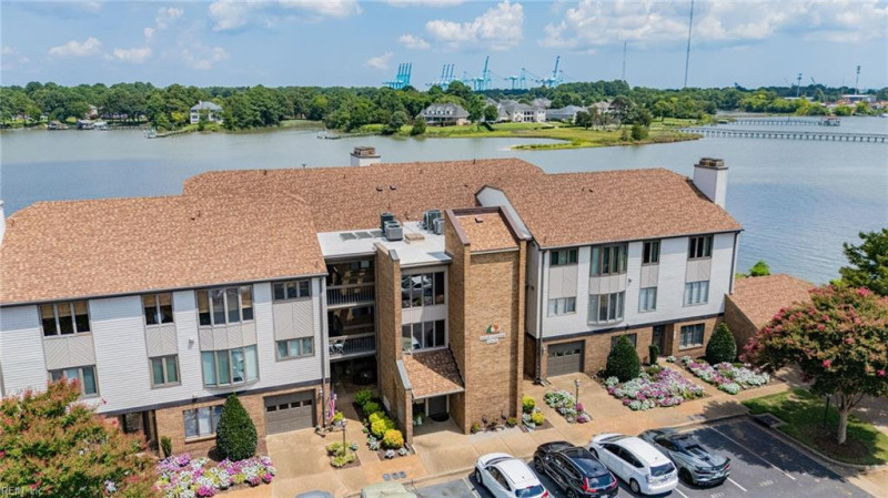 Photo 45 of 50 residential for sale in Portsmouth virginia