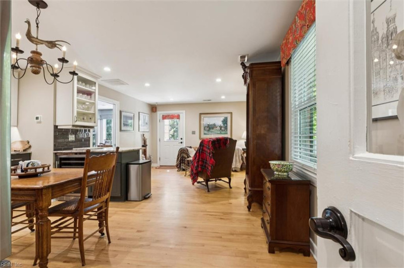 Photo 20 of 50 residential for sale in York County virginia