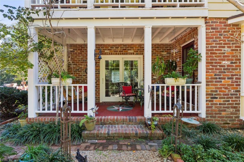 Photo 42 of 50 residential for sale in York County virginia