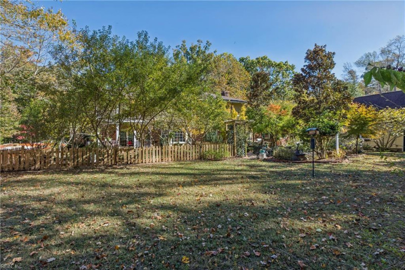 Photo 49 of 50 residential for sale in York County virginia