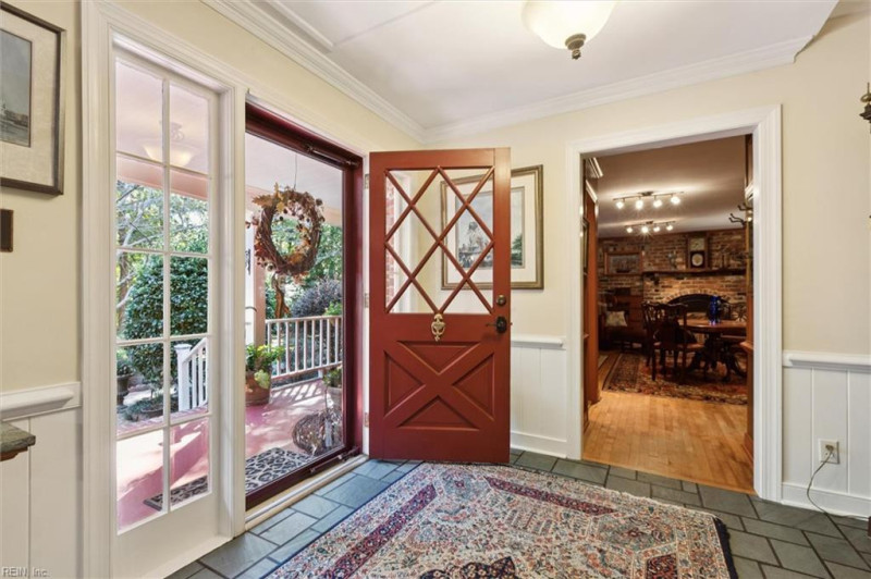 Photo 5 of 50 residential for sale in York County virginia