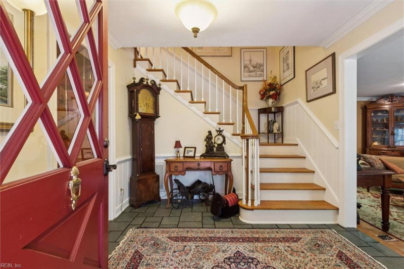 Photo 7 of 50 residential for sale in York County virginia