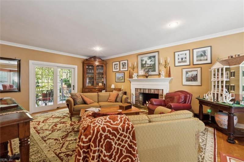 Photo 8 of 50 residential for sale in York County virginia