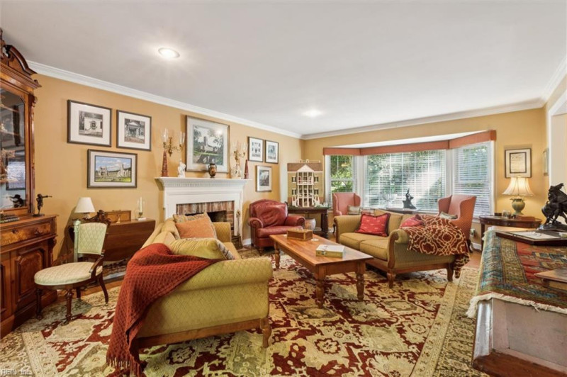 Photo 9 of 50 residential for sale in York County virginia