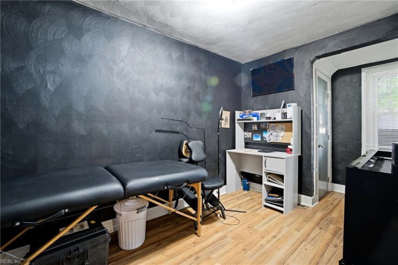 Photo 24 of 32 residential for sale in Norfolk virginia