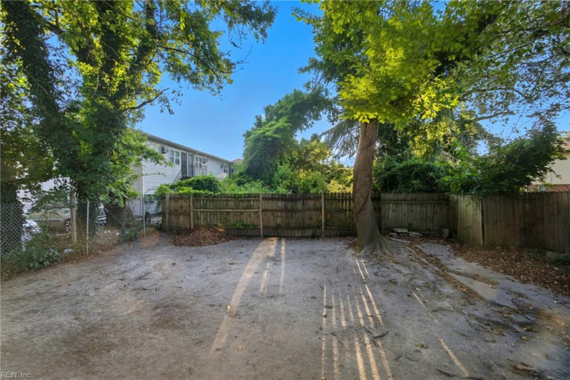 Photo 31 of 32 residential for sale in Norfolk virginia