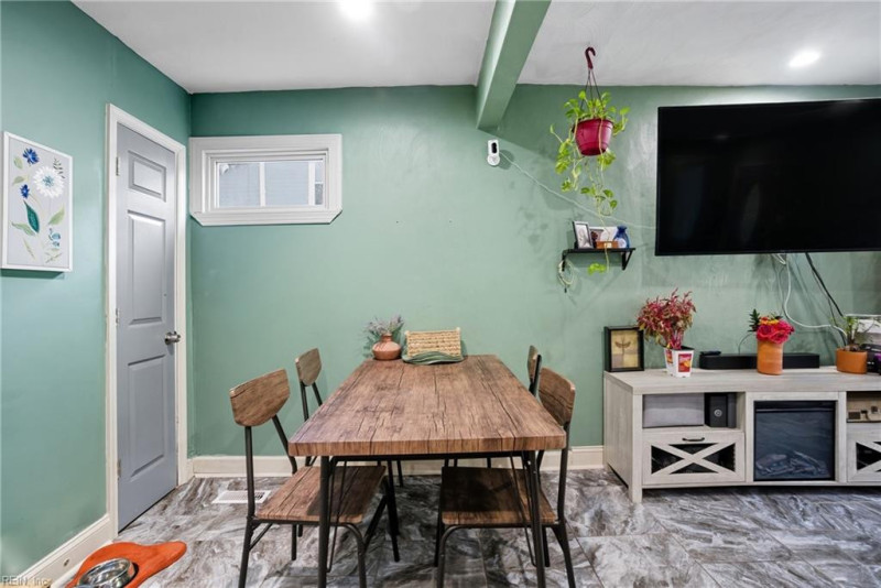 Photo 9 of 32 residential for sale in Norfolk virginia