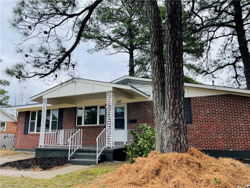 Photo 1 of 16 residential for sale in Portsmouth virginia