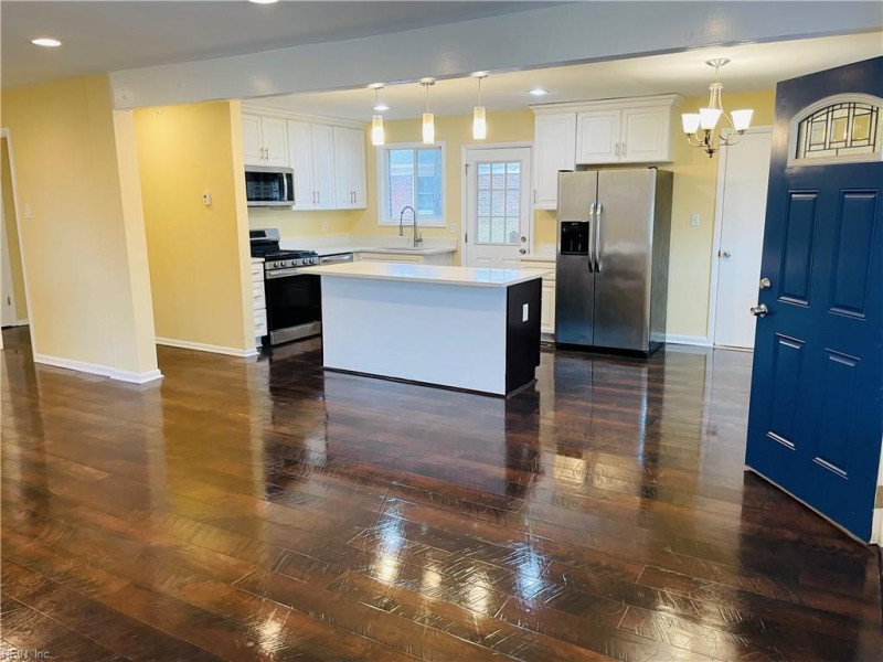 Photo 2 of 16 residential for sale in Portsmouth virginia