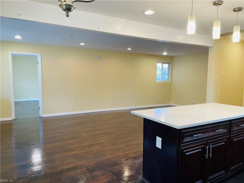 Photo 8 of 16 residential for sale in Portsmouth virginia