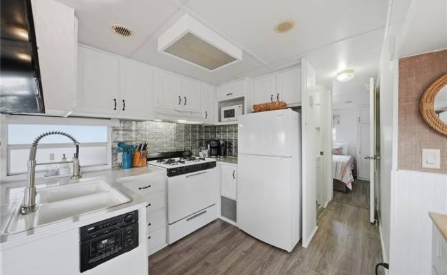 3665 Sandpiper Road, Virginia Beach, VA 23456