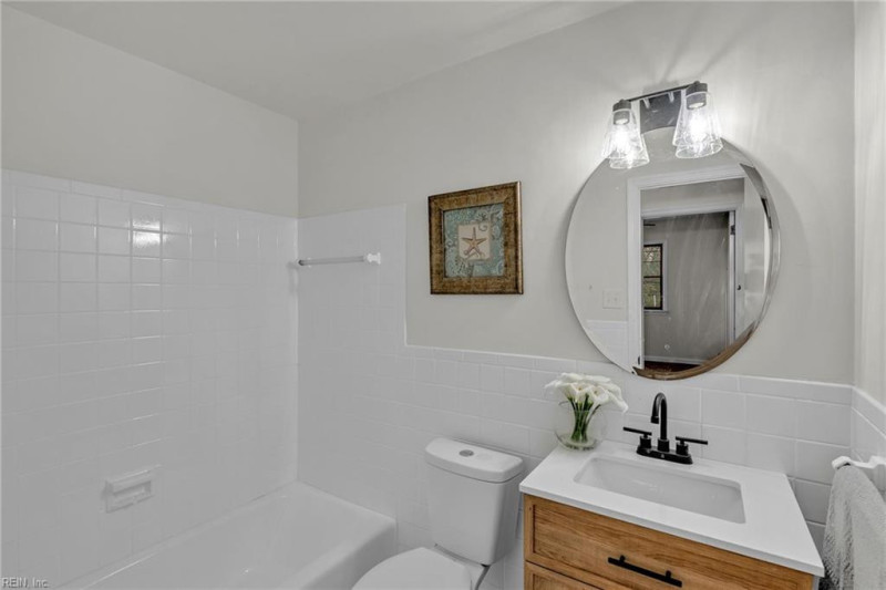 Photo 23 of 36 residential for sale in Chesapeake virginia