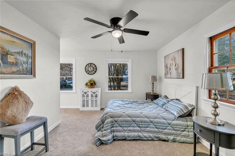 Photo 27 of 36 residential for sale in Chesapeake virginia
